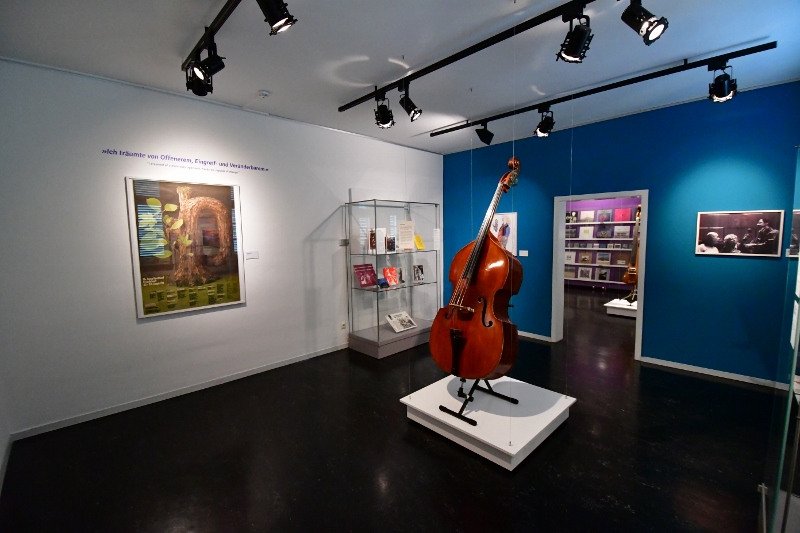 Die Ausstellung Eberhard Weber. Colours of Jazz